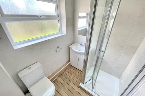 2 bedroom chalet for sale, Monksland Road, Reynoldston, Swansea