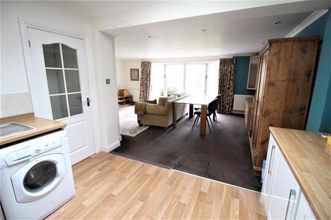 44 Portway Crescent, Epsom, KT17 1SX
