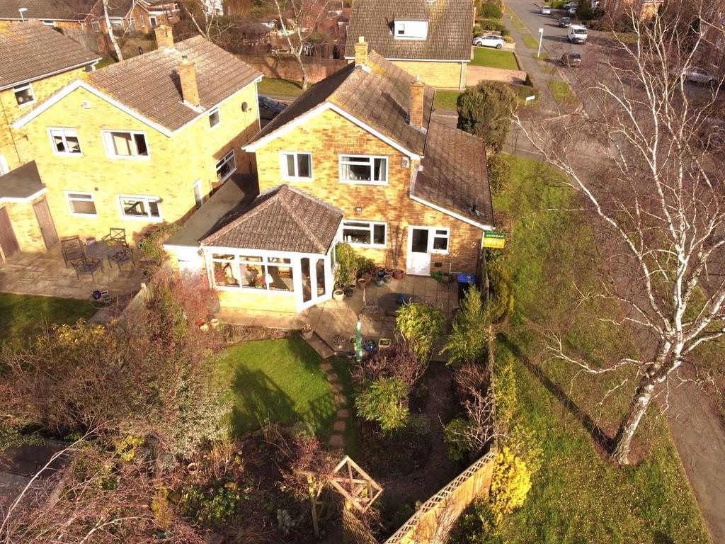 Williton Close, Abington Vale... 4 bed detached house £400,000