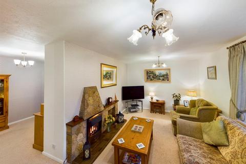 1 Williton Close, Northampton, NN3 3BG