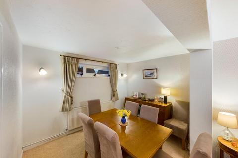 1 Williton Close, Northampton, NN3 3BG