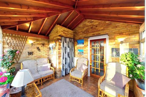 1 Williton Close, Northampton, NN3 3BG