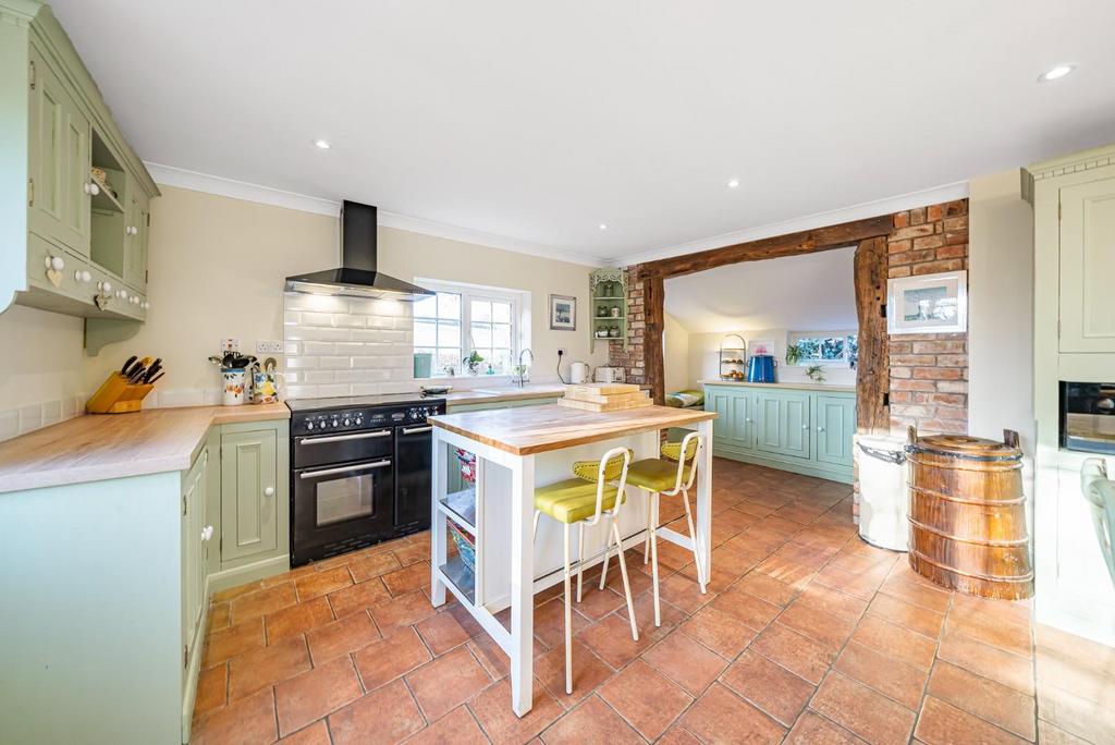 Kitchen diner