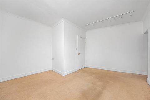 Flat 1, Compton House, 69 - 71 Beckenham Road, Beckenham, BR3 4QD