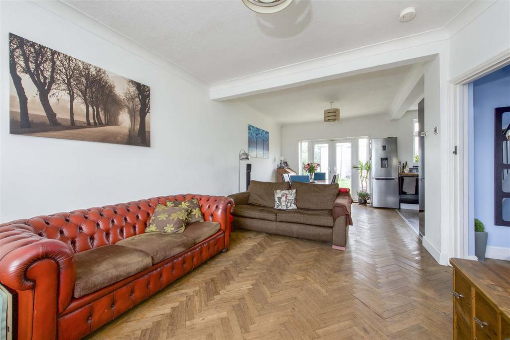 Riverside Walk, Isleworth 4 bed semidetached house £740,000