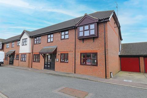 10 Tyssen Mead, Boreham, Chelmsford, CM3 3HX