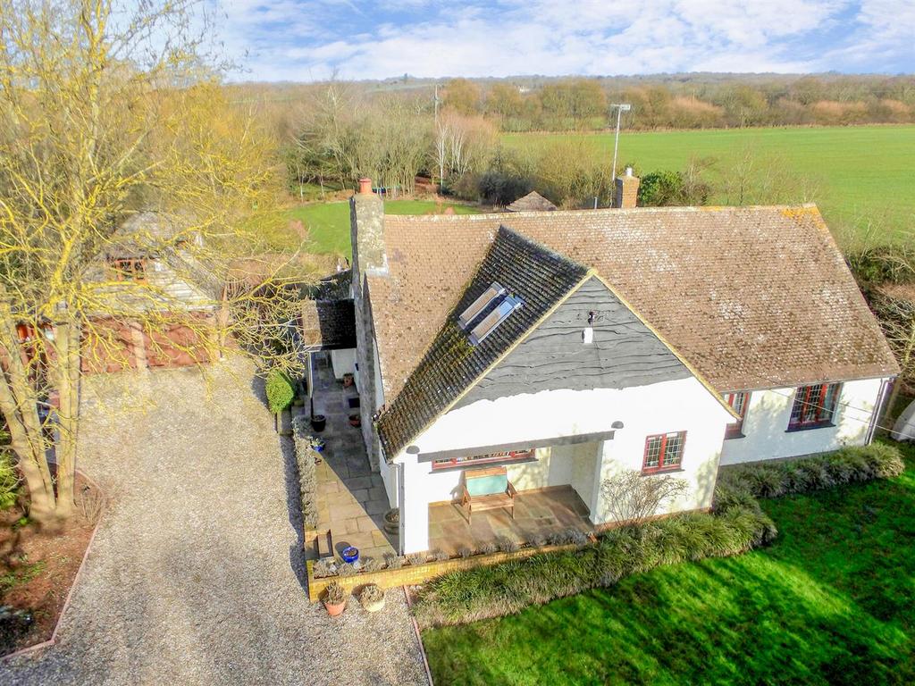 Main Road, Danbury 5 bed detached house £1,250,000