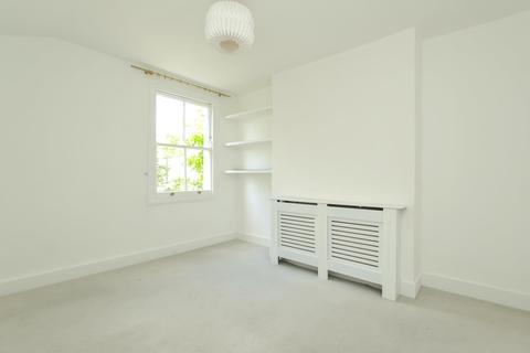 18 Lavers Road, London, N16 0DT