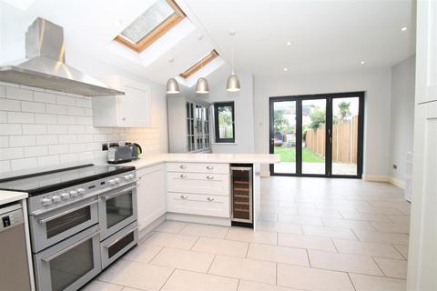 164 New River Crescent, London, N13 5RJ