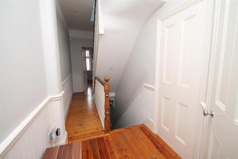 164 New River Crescent, London, N13 5RJ