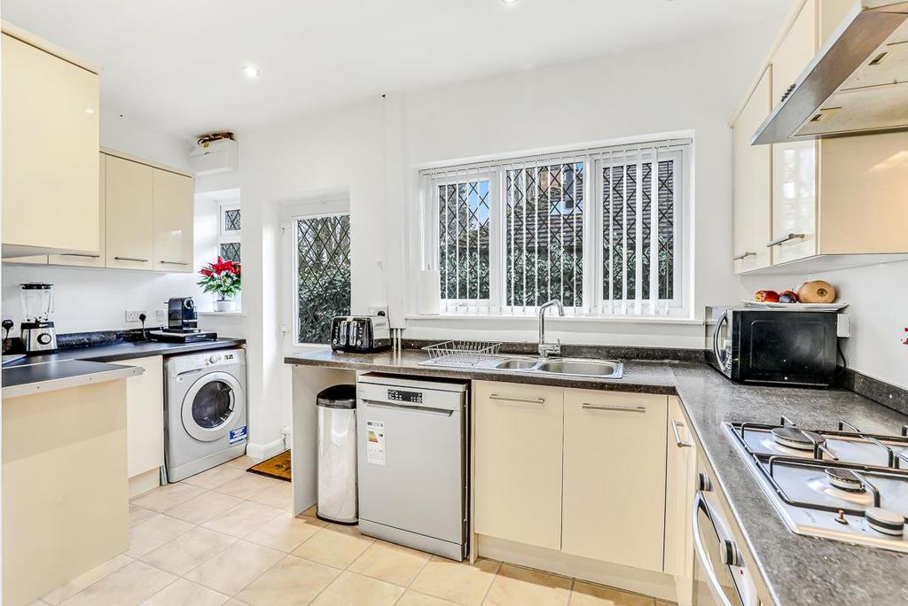 Uppingham Road, Evington, Leicester, LE5 2 bed detached bungalow for