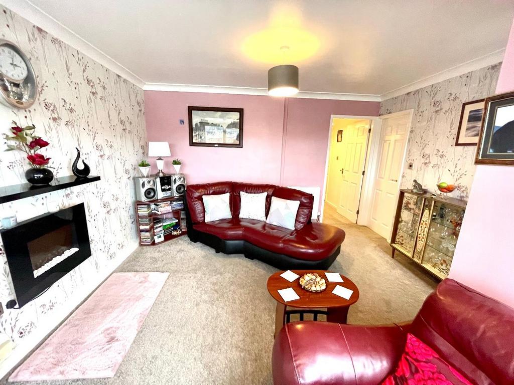 Lounge/ dining