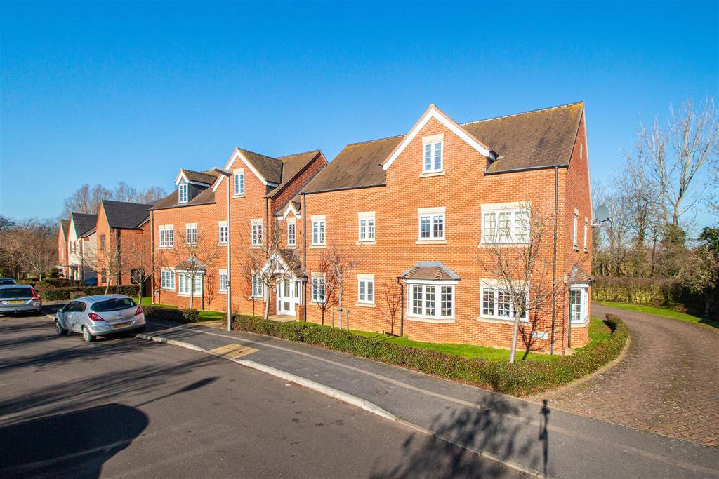 Dean Forest Way, Broughton 2 bed apartment £1,450 pcm (£335 pw)