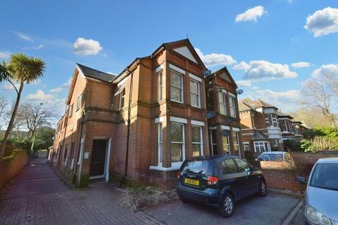 Flat 1, 13 Cavendish Grove, Southampton, SO17 1XA