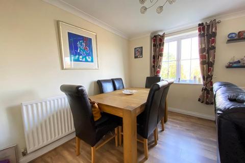 11 Baines Way, Grange Park, Northampton, NN4 5DP
