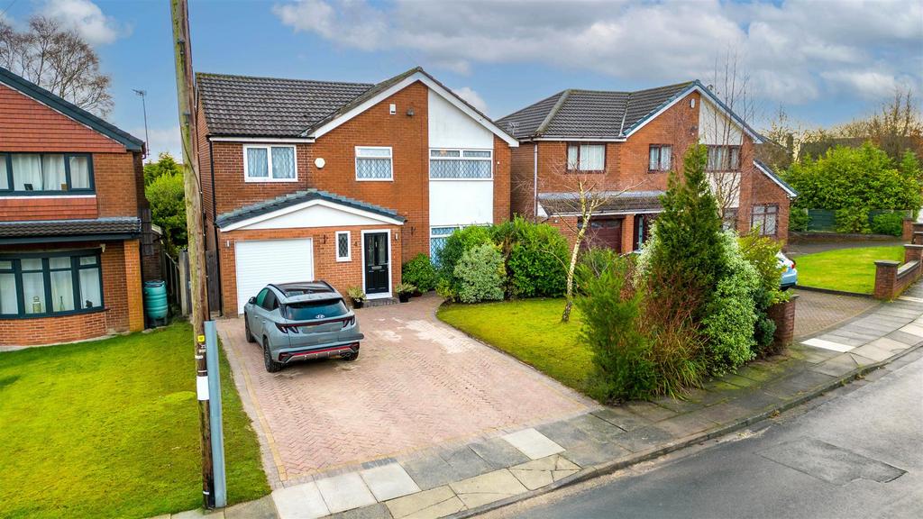 Clitheroe Drive, Bury 4 bed detached house £425,000