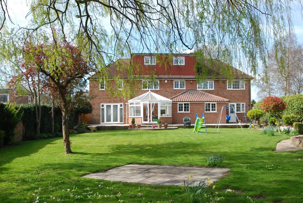 Buntingford, Hertfordshire, SG9 9DF 7 bed detached house for sale £1,250,000