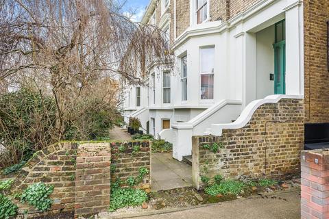 Flat 1, 18 Surbiton Road, Kingston Upon Thames, KT1 2HX