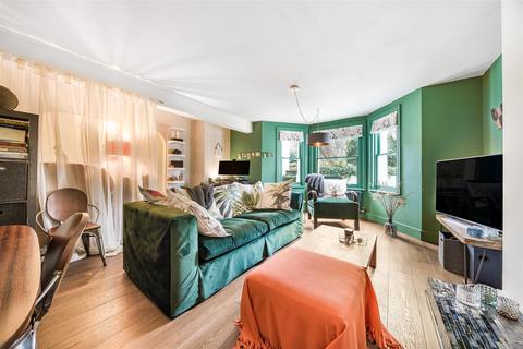 Flat 1, 18 Surbiton Road, Kingston Upon Thames, KT1 2HX