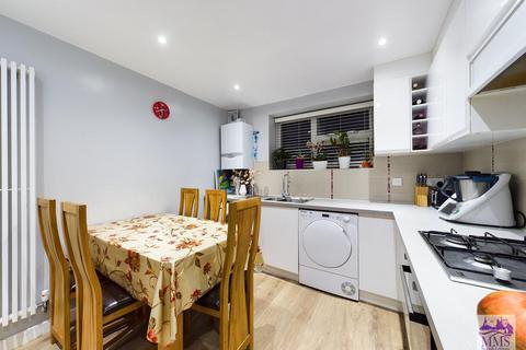 4, Wantage House Kings Lynn Drive, Romford, RM3 8BZ