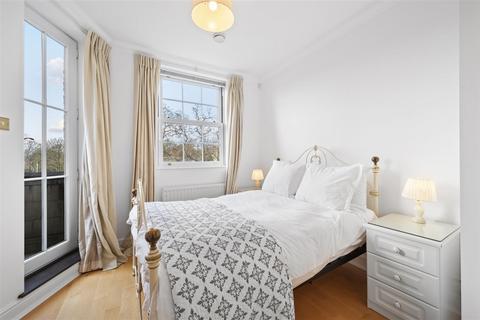 76 Chapman Square, London, SW19 5QU