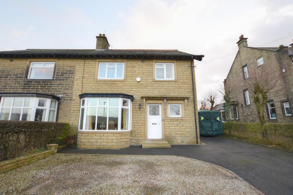 Castle Road, Colne 4 bed semidetached house £460,000