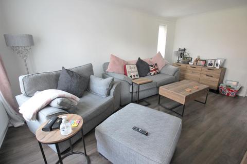 20 Hasler Close, London, SE28 8LA