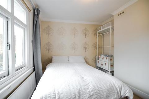 2 bedroom maisonette for sale, St. Hildas Road, Barnes