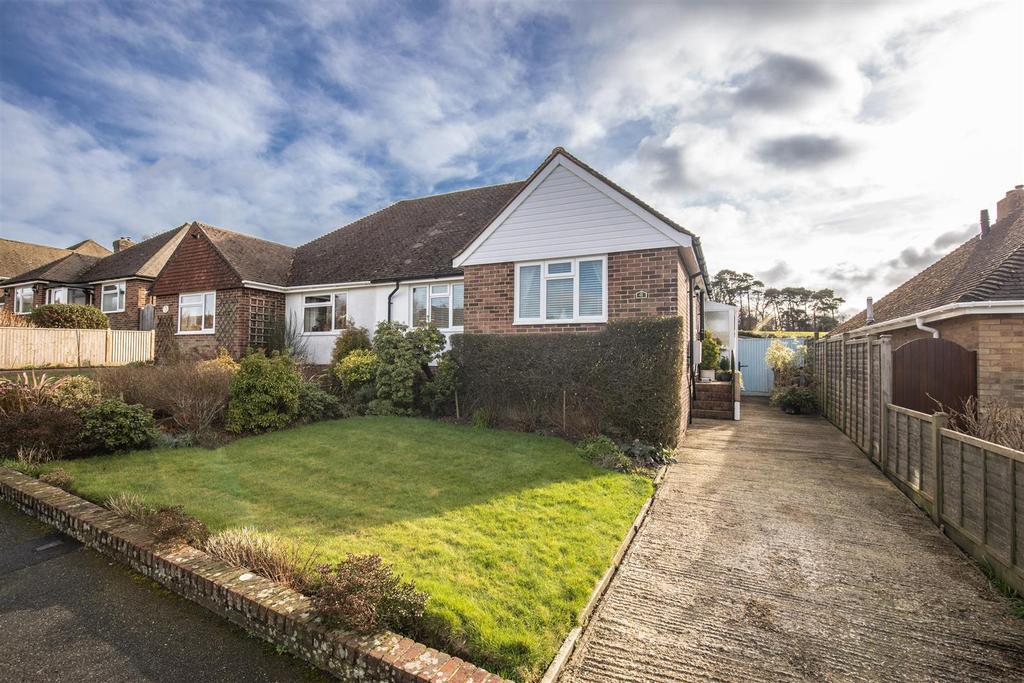Downsview, Heathfield 2 bed semidetached bungalow £375,000