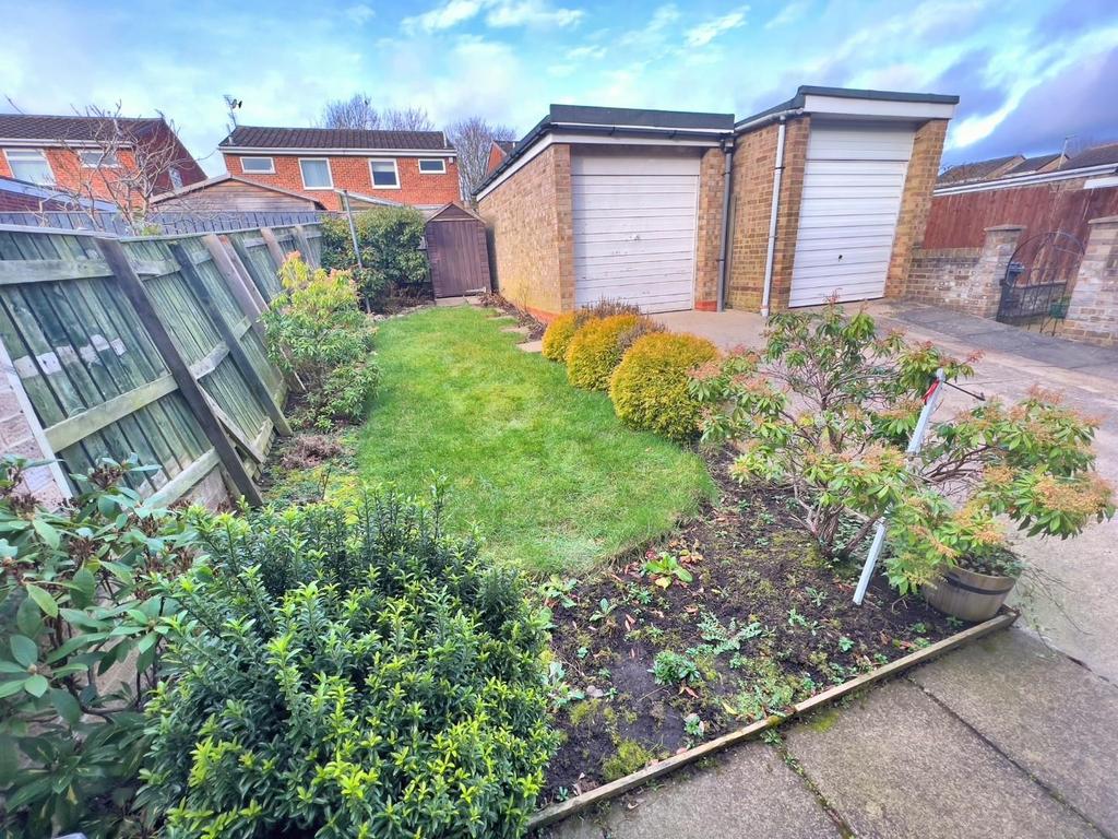 Alfreton Close, Brandon, Durham 2 bed semidetached house £107,500