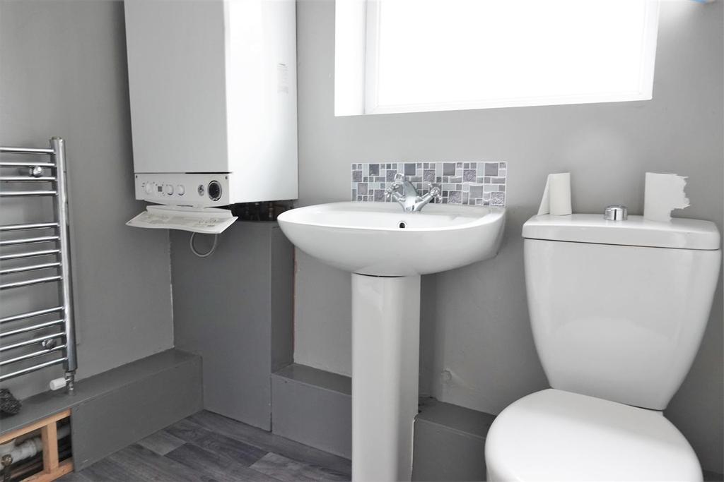 Shower Room.JPG