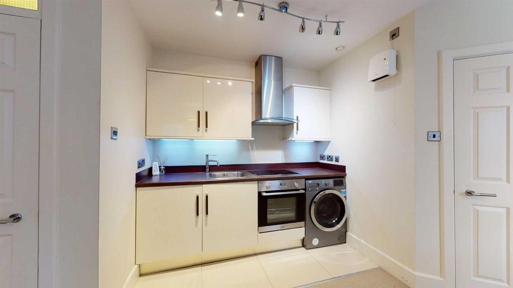 Watergate Mansions, St Marys Place, Shrewsbury 1 bed apartment £595