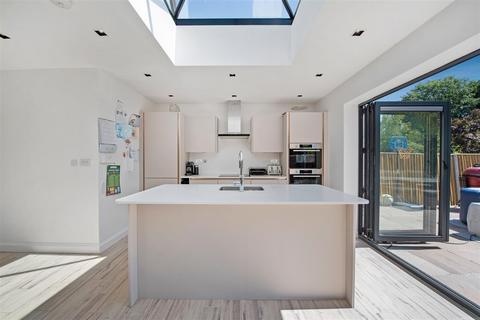 Ty Coed Forest Road, Ascot, SL5 8QF
