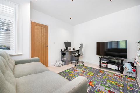 Ty Coed Forest Road, Ascot, SL5 8QF