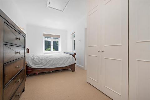 Ty Coed Forest Road, Ascot, SL5 8QF