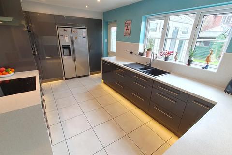 30 Hoopers Close, Bottesford, Nottingham, NG13 0FH