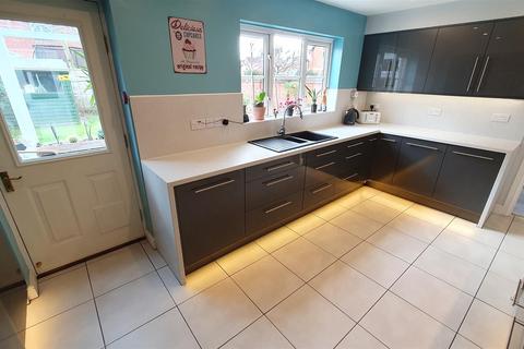 30 Hoopers Close, Bottesford, Nottingham, NG13 0FH