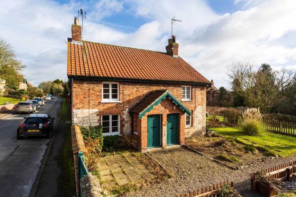 Top Street Londesborough 2 bed detached house £600 pcm (£138 pw)