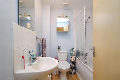 33 Alderman Close, Beeston, Nottingham, NG9 2RH
