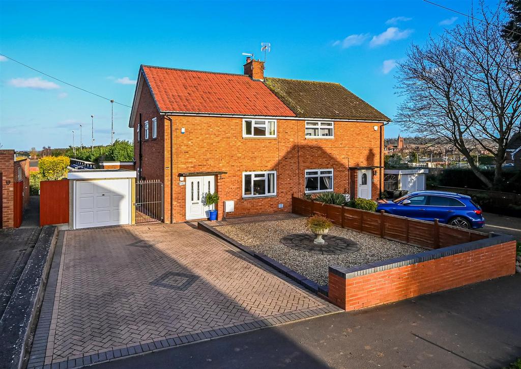 61 Victoria Road, Bridgnorth 3 bed semidetached house £339,950