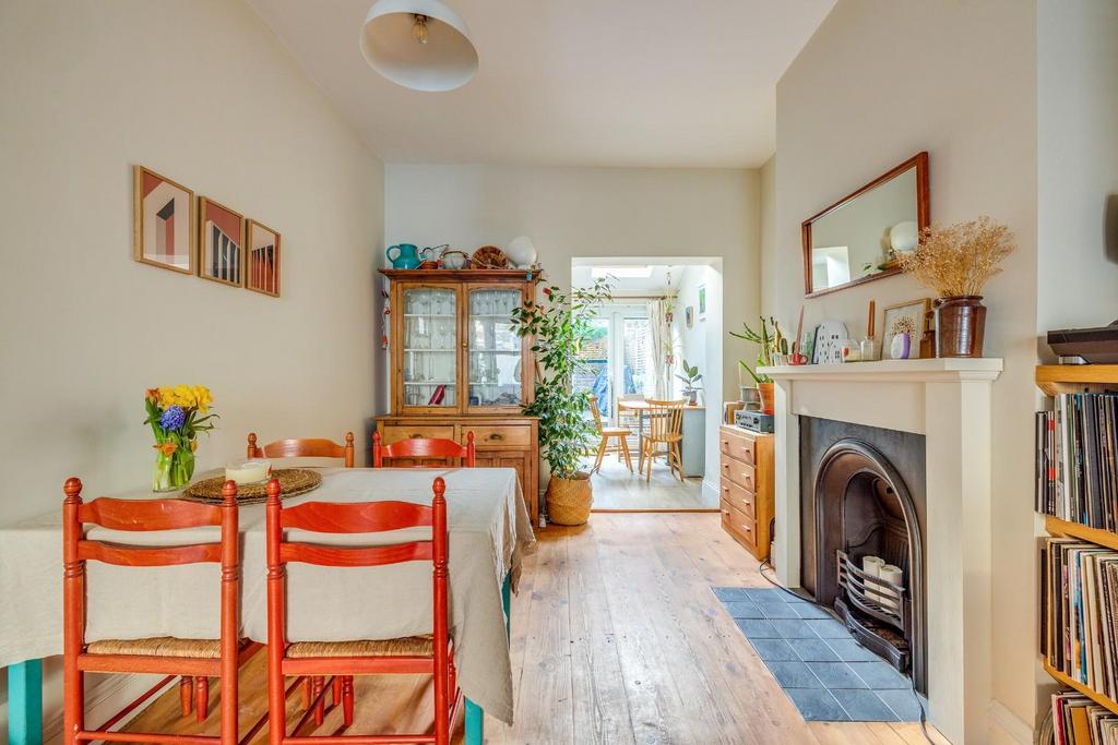 91 Shaftesbury Avenue, Montpelier4.jpg
