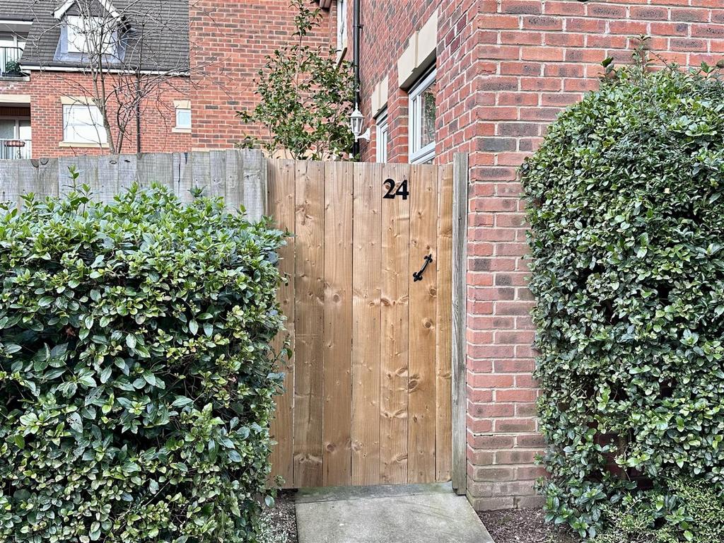 Abbey Springs, Darlington 2 bed semidetached house £169,950