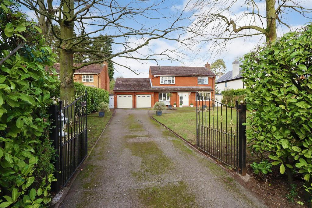 Tranby Lane, Swanland, North Ferriby 4 bed detached house £595,000