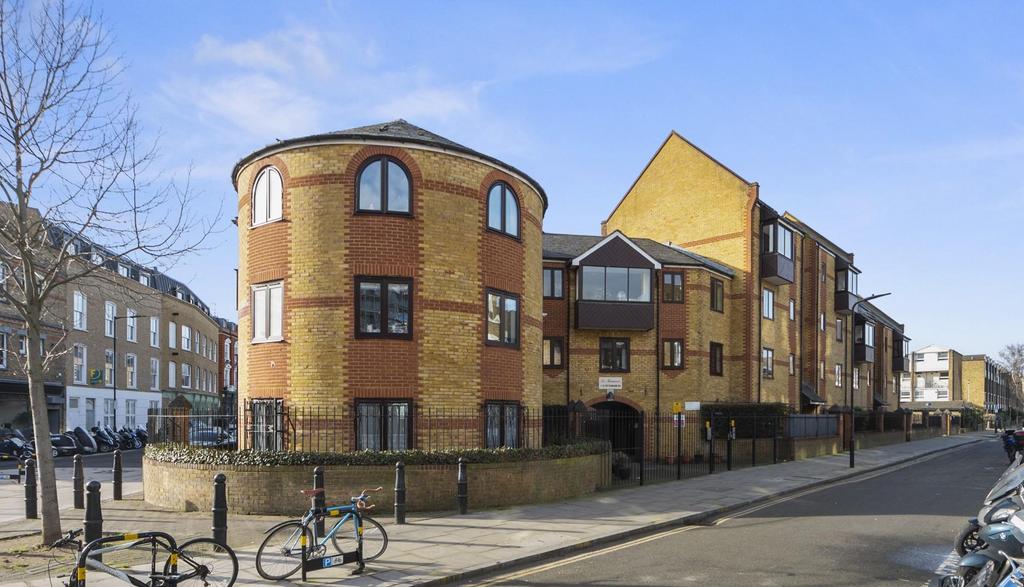 Tottenham Road, London, N1 1 bed retirement property for sale £220,000