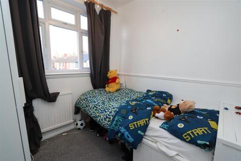 35 Queenswood Avenue, Hutton, Brentwood, CM13 1HU