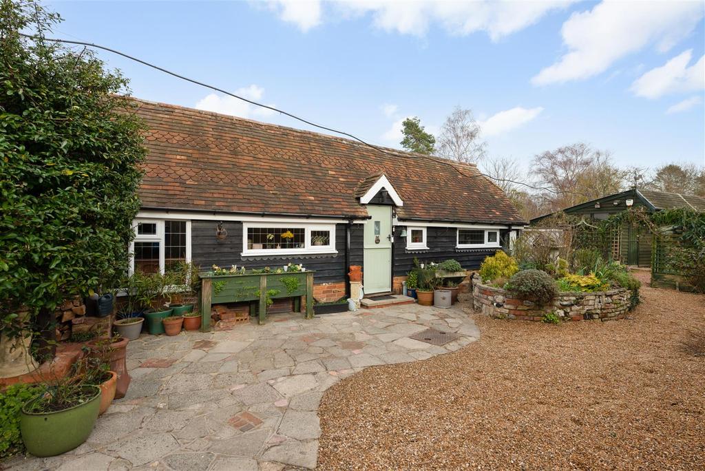Church Lane, Chislet, Canterbury 2 bed cottage £445,000
