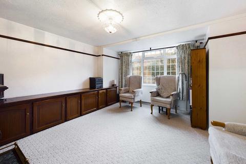 242 Boxted Road, Hemel Hempstead, HP1 2QU