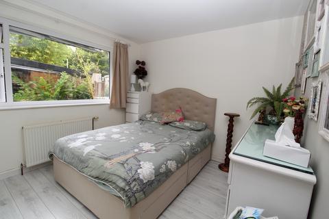 2 bedroom ground floor flat for sale - Drake Avenue, Torquay