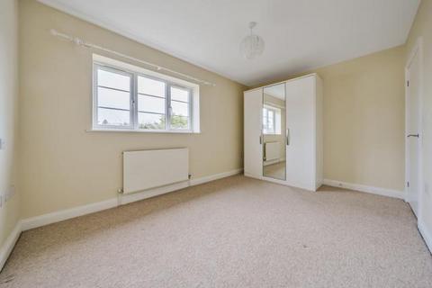 4 bedroom detached house to rent, Wilkinson Place,  Witney,  OX28