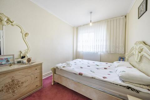 3 bedroom flat for sale, Henry Dickens Court,  London,  W11